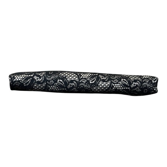Ann Taylor Elegant Black Lace Clutch With Slide Snap Closure - Picture 3 of 7